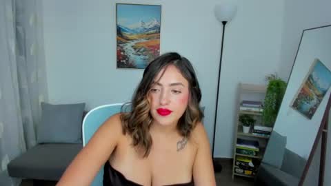 Sofi online show from August 12, 10:01 pm