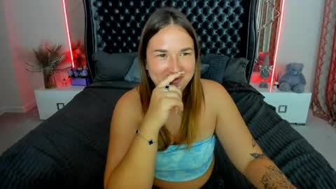 sofii_darling online show from August 2, 9:11 pm