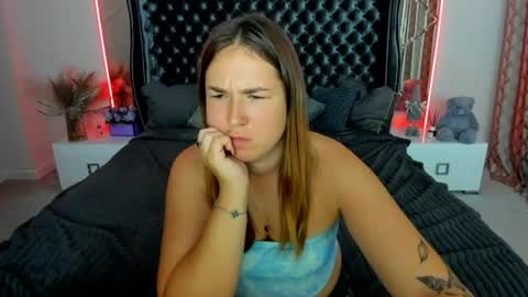 sofii_darling online show from August 3, 2:18 am