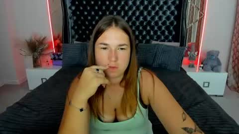 sofii_darling online show from August 4, 8:06 pm