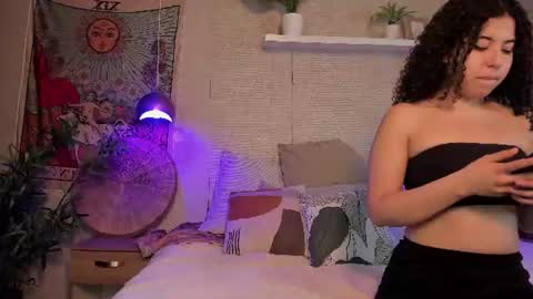 sofii_wild online show from August 4, 12:13 pm