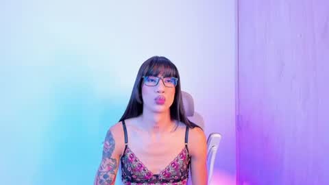 Nicol online show from August 11, 4:42 pm