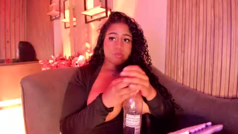 sofiifox online show from August 12, 4:31 pm