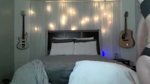Sofi King online show from April 5, 7:28 pm