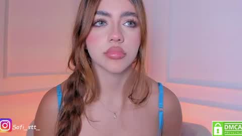 sofiscott_ online show from July 21, 1:09 am