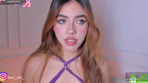 sofiscott_ online show from July 28, 3:56 am