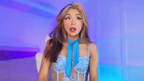 Soflyyy online show from August 11, 4:31 pm