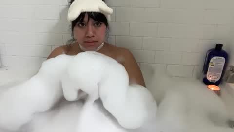 softandcreamyass online show from March 3, 8:50 pm