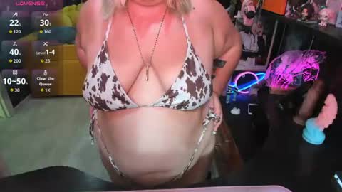 Sofie online show from August 5, 3:59 am