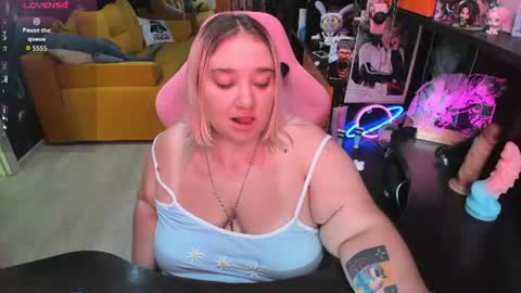Sofie online show from August 7, 3:17 am