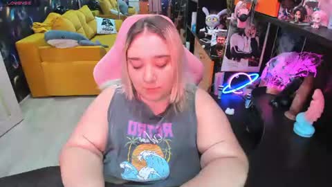 Sofie online show from August 8, 5:29 am