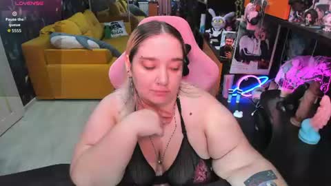 Sofie online show from August 12, 3:20 am