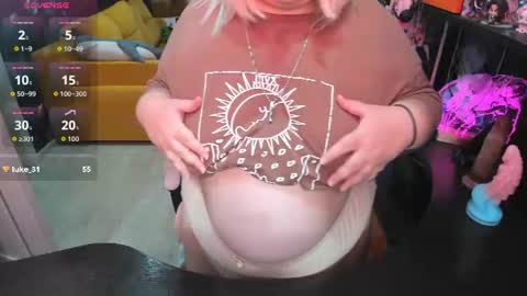 Sofie online show from August 18, 4:51 am