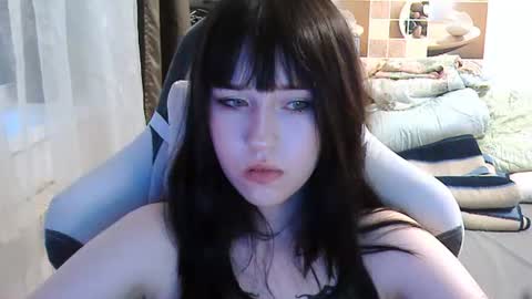 Eva online show from August 1, 5:19 pm