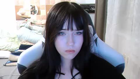 Eva online show from August 4, 7:11 pm