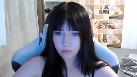 Eva online show from August 9, 8:10 pm