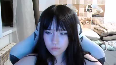 Eva online show from August 11, 8:33 pm
