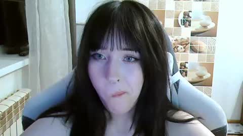 Eva online show from August 12, 6:43 pm
