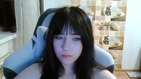 Eva online show from August 12, 7:49 pm