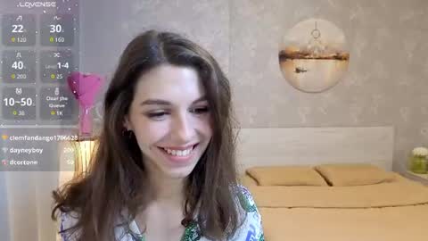 Kelly online show from August 5, 2:26 pm