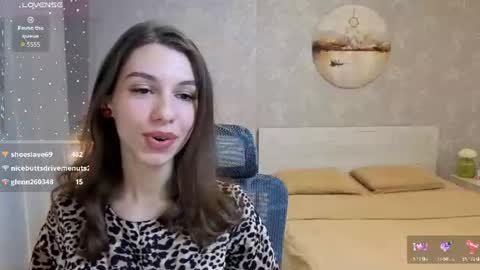 Kelly online show from August 10, 4:30 pm