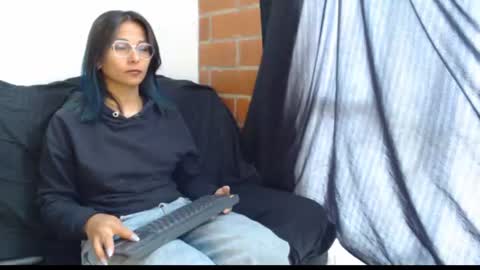  Sofy  online show from June 28, 6:33 pm
