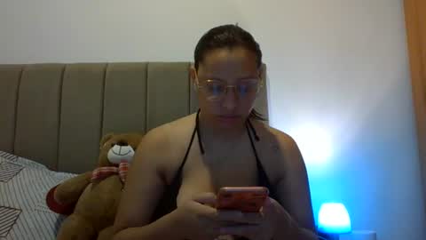 sofy_sexxi online show from June 20, 11:27 pm