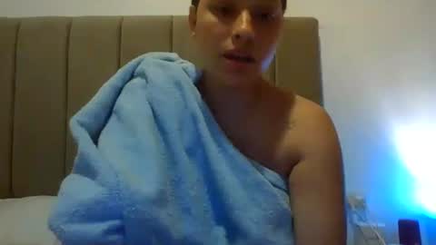 sofy_sexxi online show from July 25, 11:42 pm