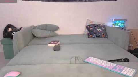 SolarAlice online show from July 1, 2:40 pm