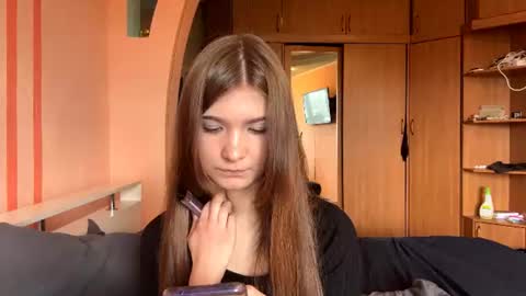 Catheryn online show from August 6, 11:20 am