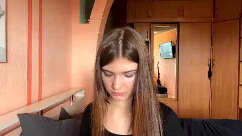 Catheryn online show from August 6, 1:32 pm