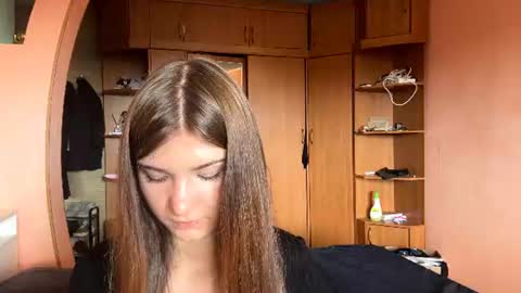 Catheryn online show from August 6, 2:38 pm