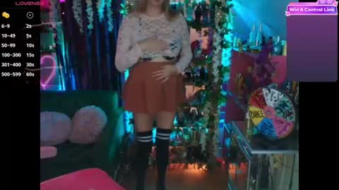 solesticia online show from August 1, 4:18 am