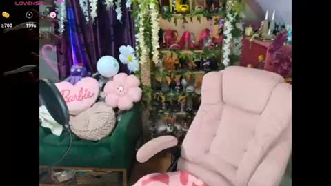 solesticia online show from August 15, 4:16 am