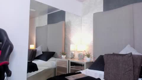 solimar__ online show from March 2, 8:16 pm