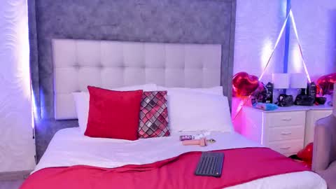 solimar__ online show from March 5, 6:15 pm