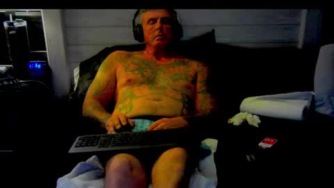 I love watching beautiful women play with themselves online show from June 21, 1:50 am