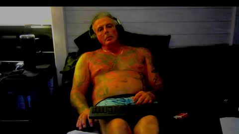 I love watching beautiful women play with themselves online show from August 1, 6:19 am
