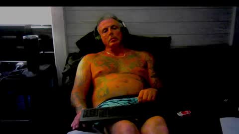 I love watching beautiful women play with themselves online show from August 1, 7:25 am