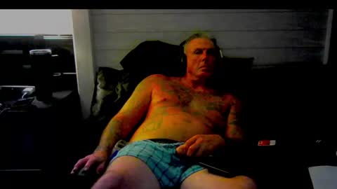 I love watching beautiful women play with themselves online show from August 1, 10:43 am