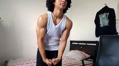 Hi Im Weller Check my Bio  online show from March 11, 9:34 pm