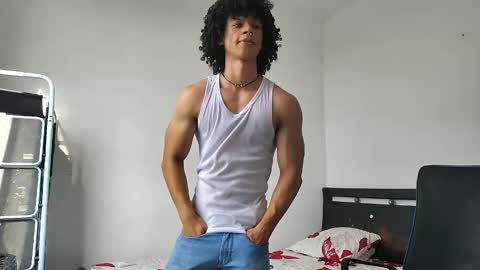 Hi Im Weller Check my Bio  online show from April 22, 8:56 pm