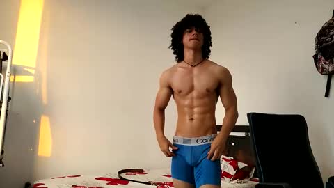 Hi Im Weller Check my Bio  online show from May 6, 10:44 pm