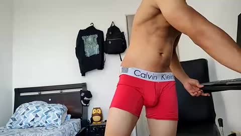Hi Im Weller Check my Bio  online show from August 4, 9:23 pm