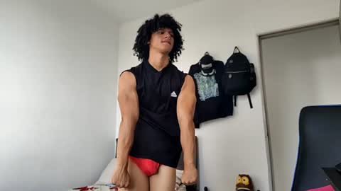 Hi Im Weller Check my Bio  online show from August 14, 9:29 pm