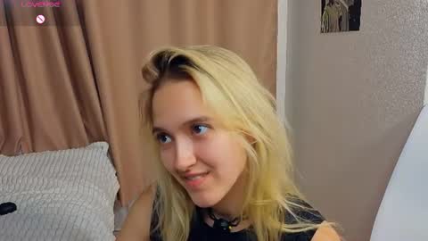Mary online show from July 16, 7:25 pm