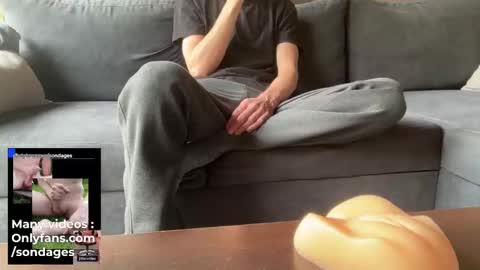 Sondages online show from March 9, 9:38 am