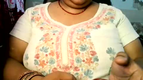 soni88888 online show from August 5, 10:24 am