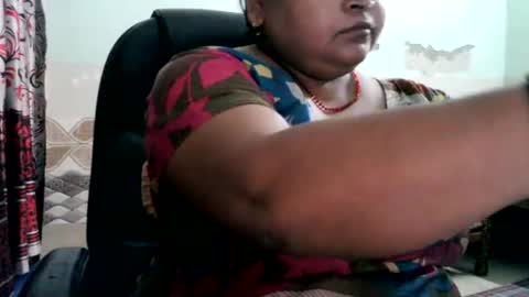 soni88888 online show from August 10, 2:29 pm