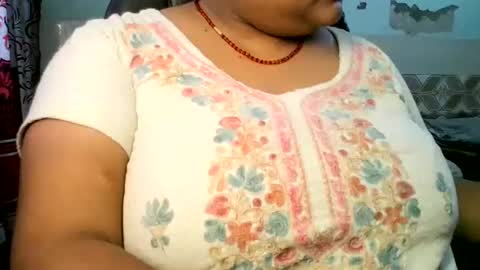soni88888 online show from August 12, 4:48 am